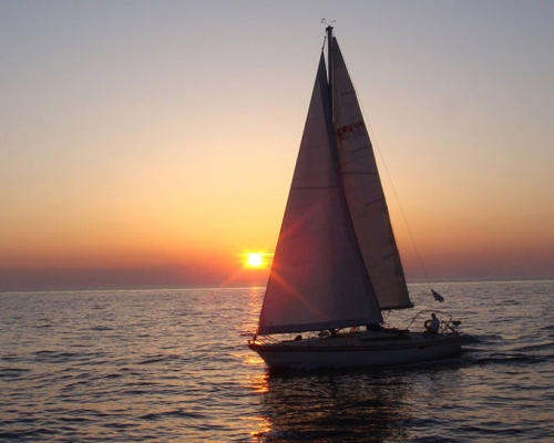 Caldera Sunset Private Sailing Cruise